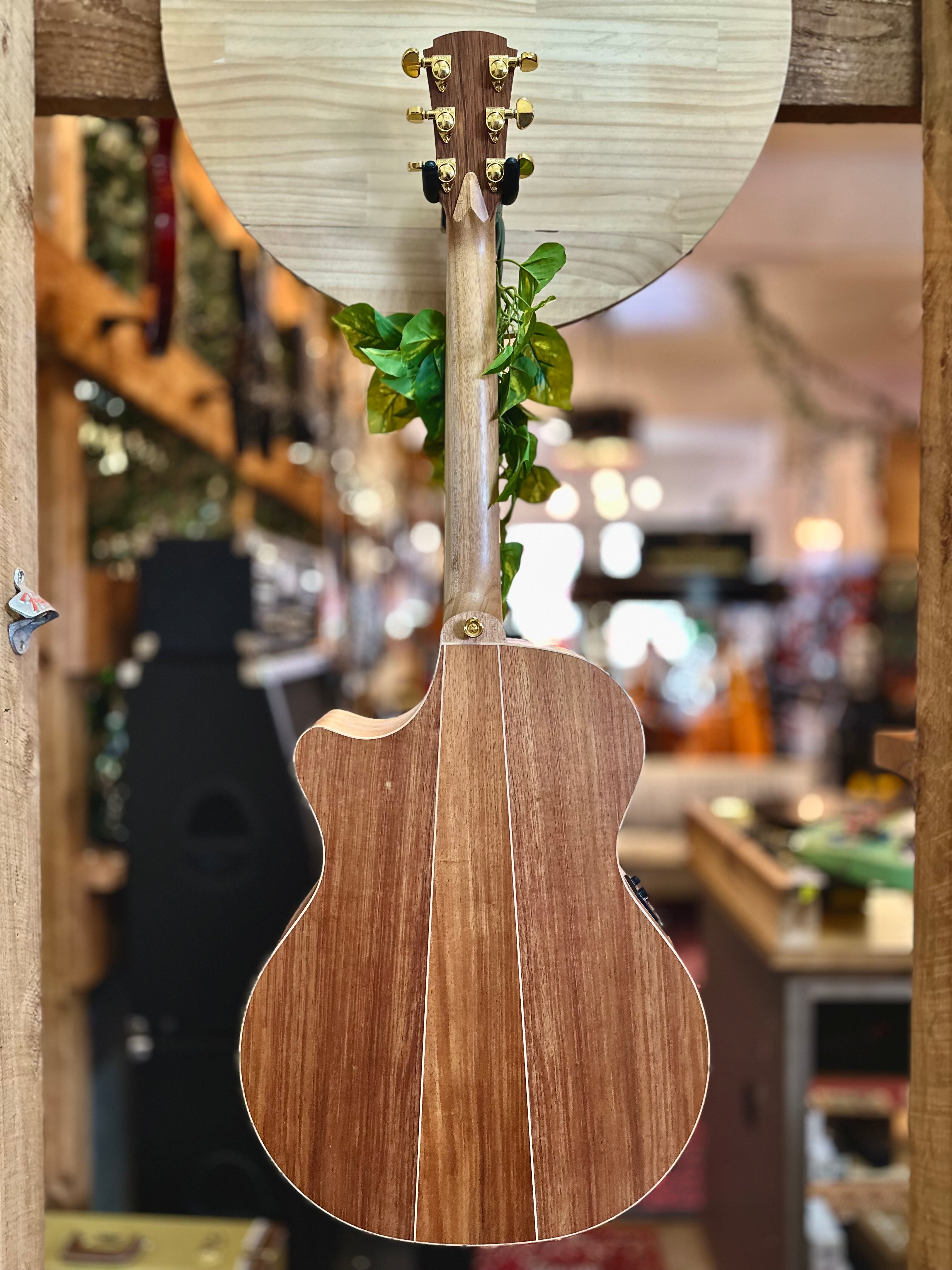 Cole Clark | AN2EC-BLBL | Angel | All Blackwood | Acoustic Electric | Pre-Loved Cole Clark | AN2EC-BLBL | Angel | All Blackwood | Acoustic Electric | Pre-Loved